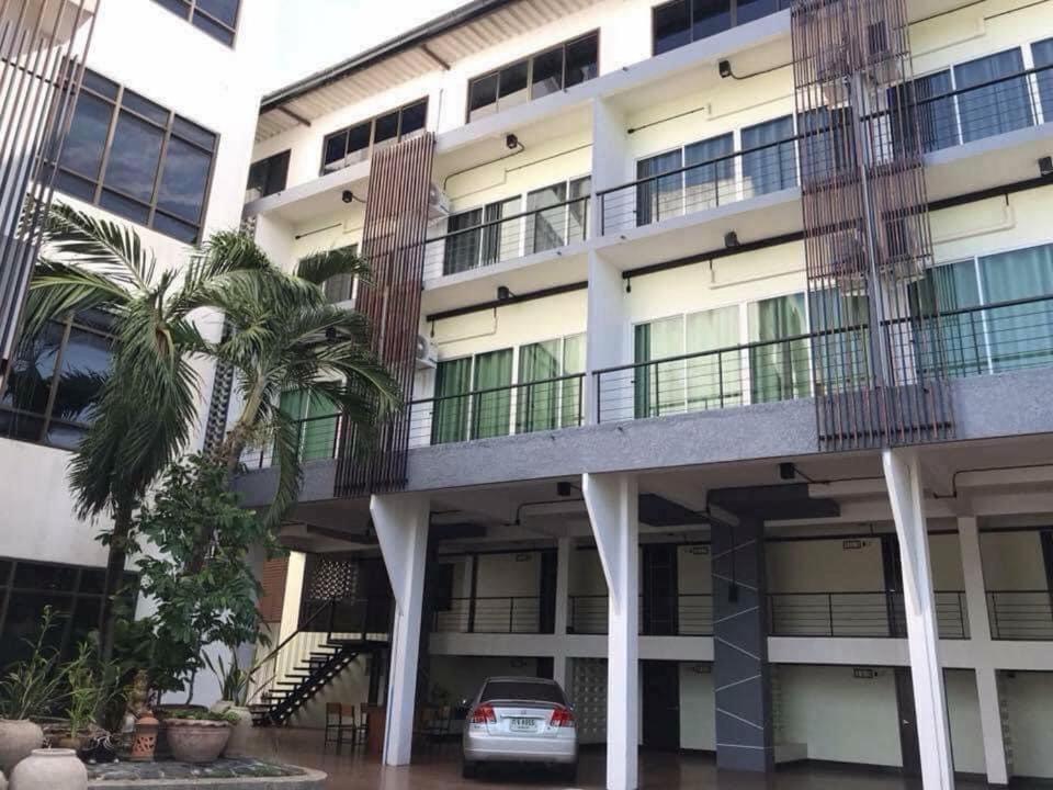 Vatchara Northgate Hotel Nakhon Sawan Eksteriør bilde