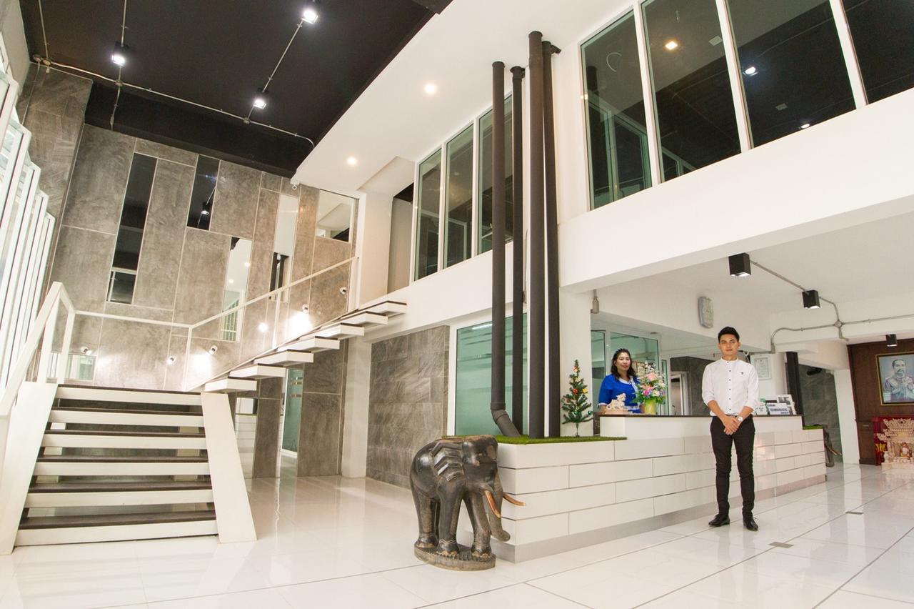 Vatchara Northgate Hotel Nakhon Sawan Eksteriør bilde