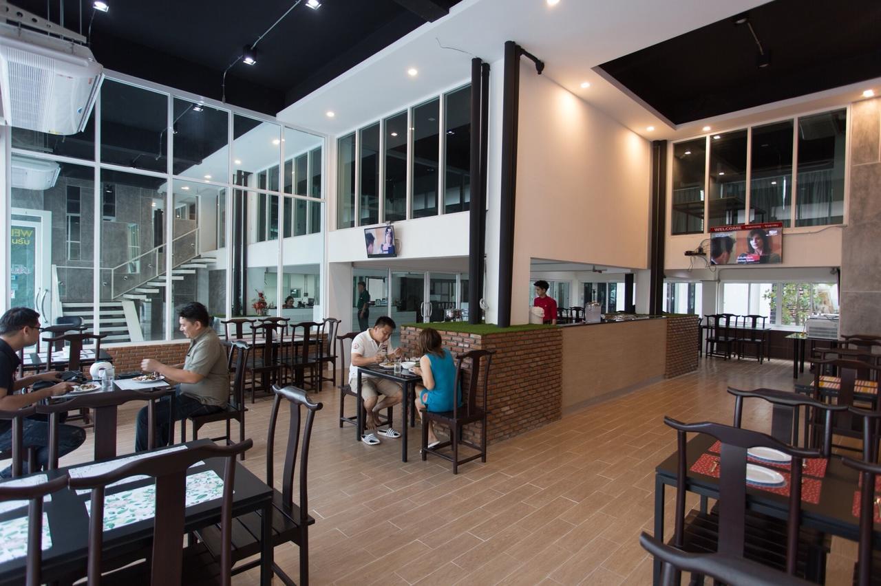 Vatchara Northgate Hotel Nakhon Sawan Eksteriør bilde
